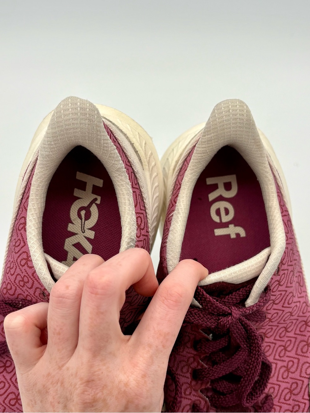 Hoka x Reformation Mach 6 LS Sneaker in Syrah / Savvy Red Printed Classic Size 8 - Picture 7 of 11